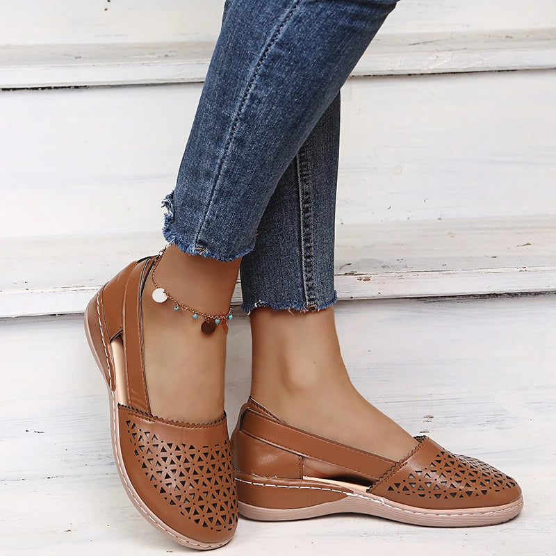 Eveloria Damen Slip-On Ballerinas Perforiert