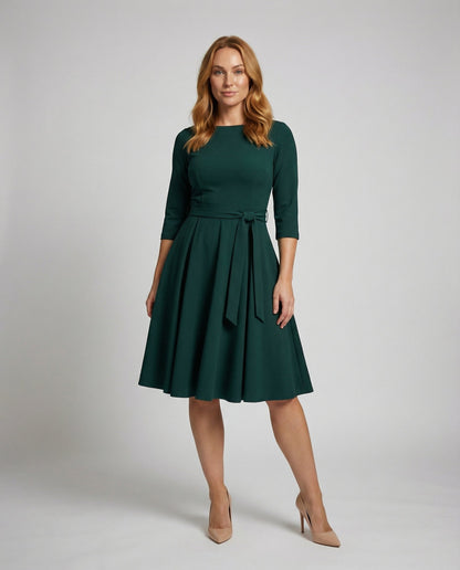 Elegantes Damen Schwingkleid Stilvoll - Eveloria