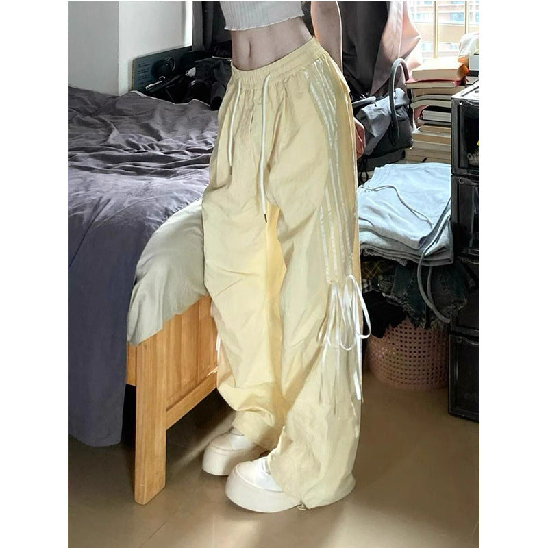 Damen Sport Hose mit Seitlichen Streifen und Schnürbund Schwarz - Eveloria