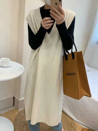 Damen Strickkleid V-Ausschnitt Seitenschlitz Eveloria