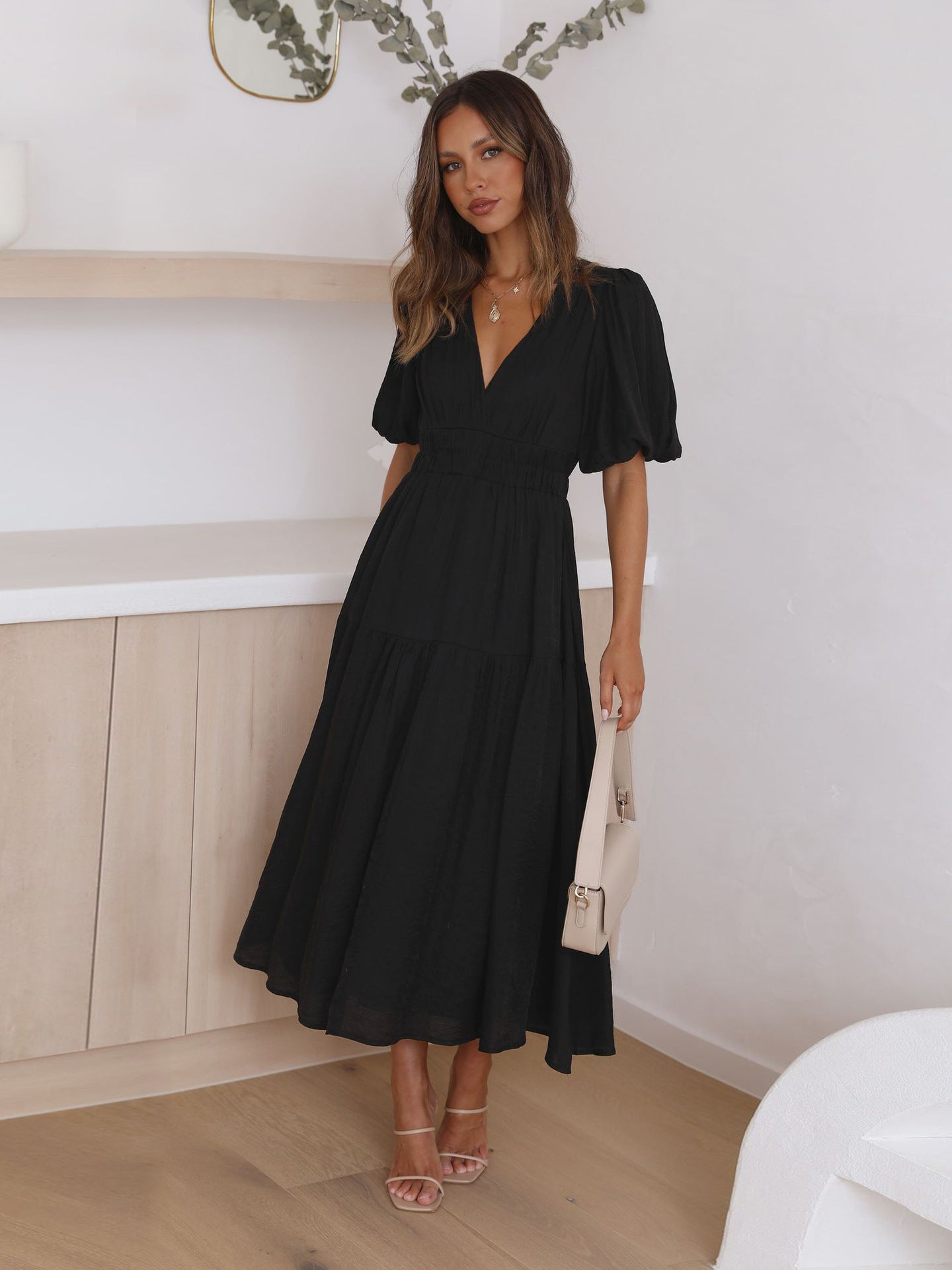 Damen Maxikleid V-Ausschnitt Puffärmel Eveloria