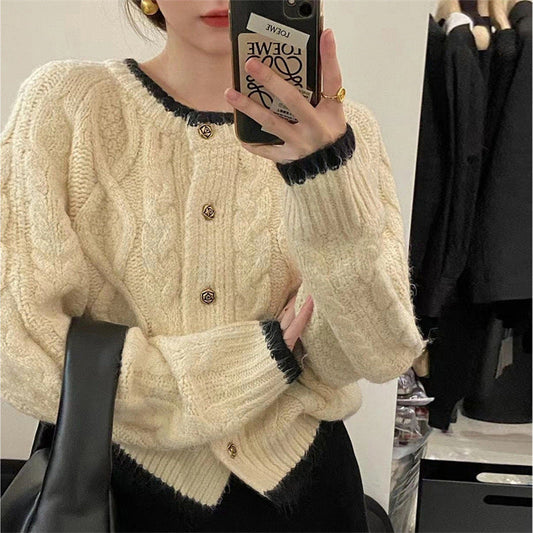 Damen Grobstrickcardigan Zopfmuster Elegante Knöpfe Beige - Eveloria