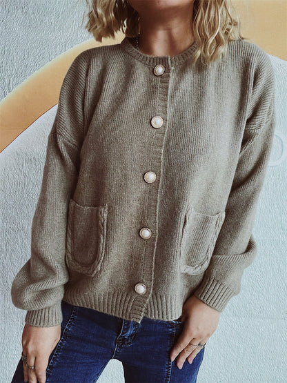 Damen Strickjacke mit Perlenknöpfen und Taschen Eveloria
