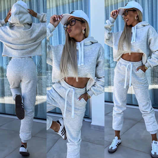 Damen Jogging-Set Cropped Hoodie und Hose Bequem Grau Eveloria - Eveloria