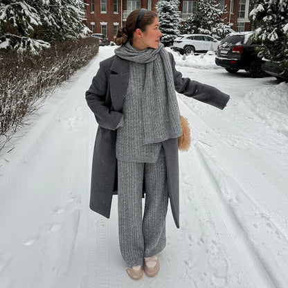 Damen Strickanzug Hohler Kragen Weites Design Eveloria
