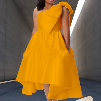 Damen Asymmetrisches Kleid Voluminöses Schößchen Elegante Drapierung