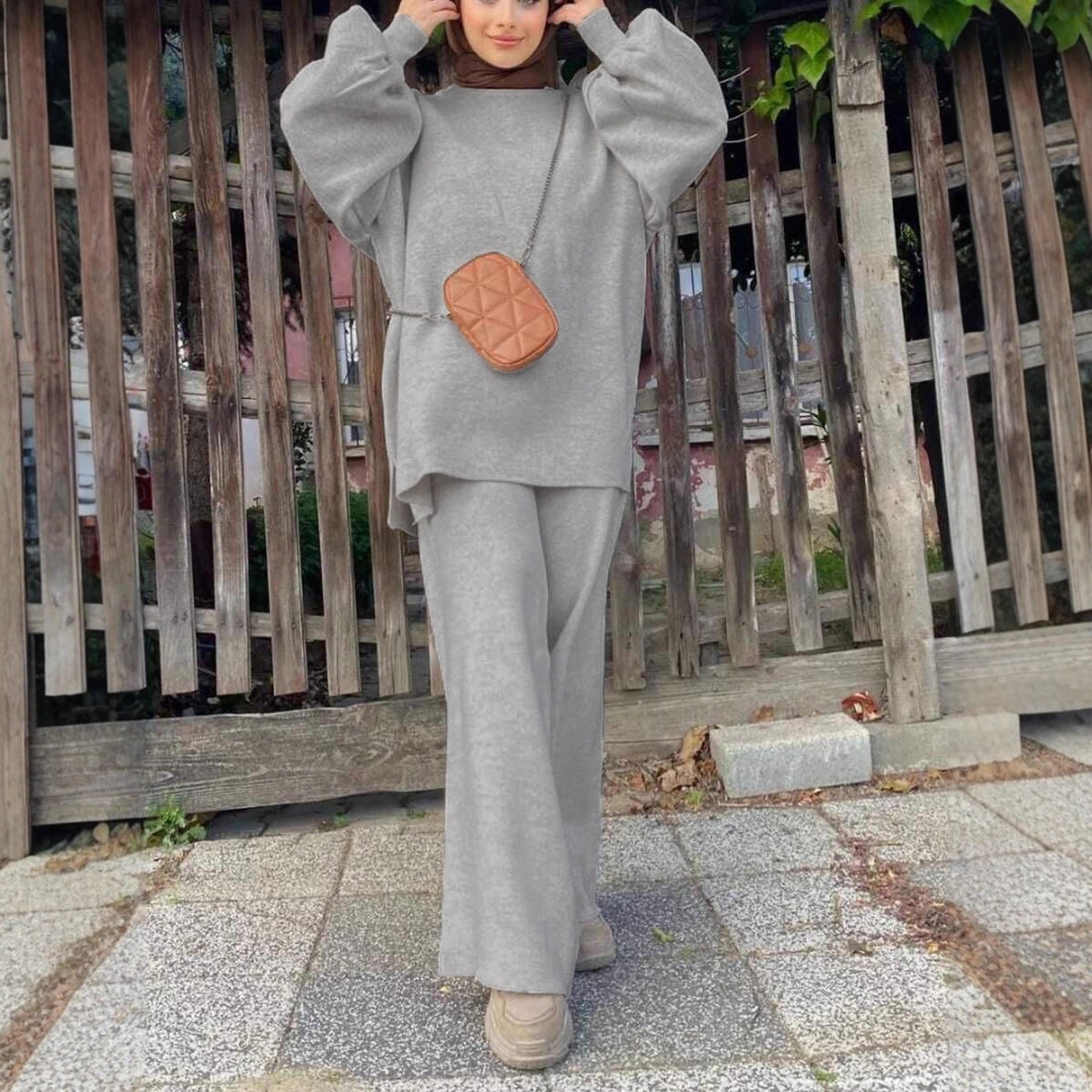 Damen Jogginganzug Weites Oberteil und Bequeme Hose Eveloria - Eveloria