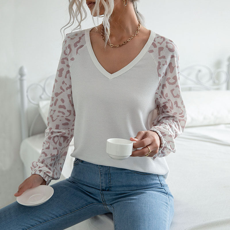 Damen Langarmshirt V-Ausschnitt Strukturierte Ärmel Details Eveloria