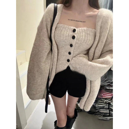 Damen Strickjacke Weites Modell Mit Knöpfen Beige - Eveloria
