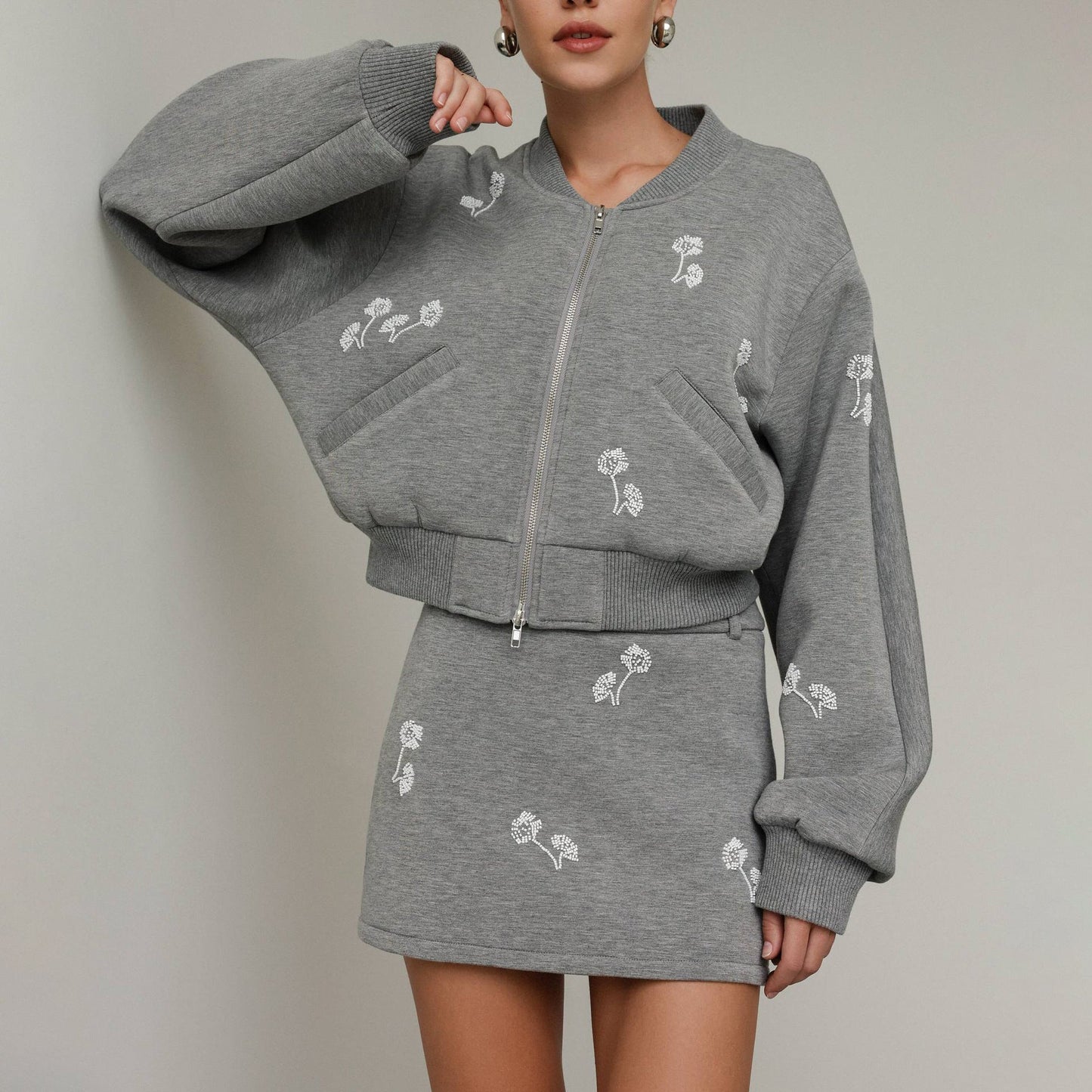 Damen Sportset Blumenstickerei Eveloria