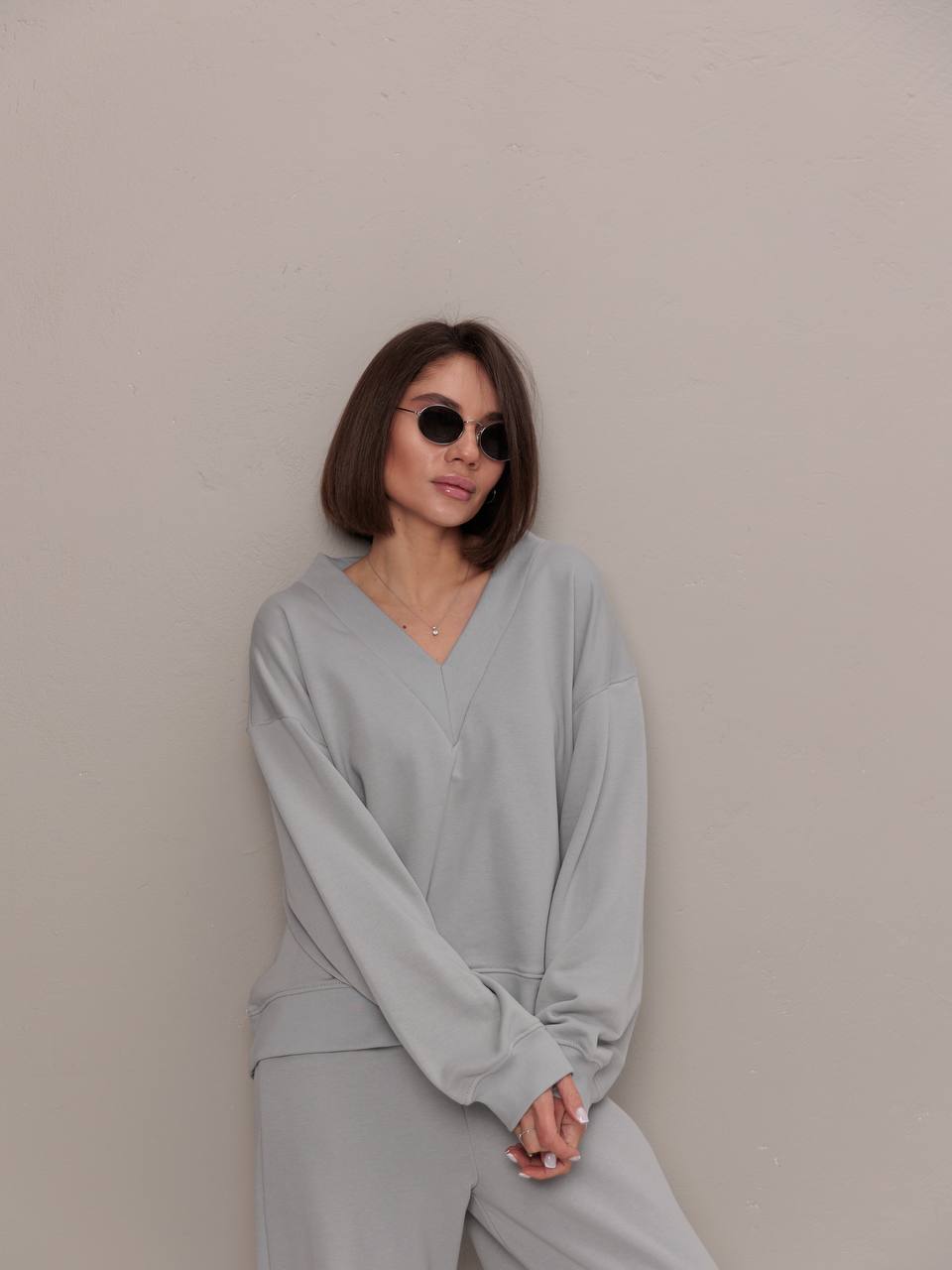 Damen Oversized Sweatshirt V-Ausschnitt Länge Lang Ärmel Grau