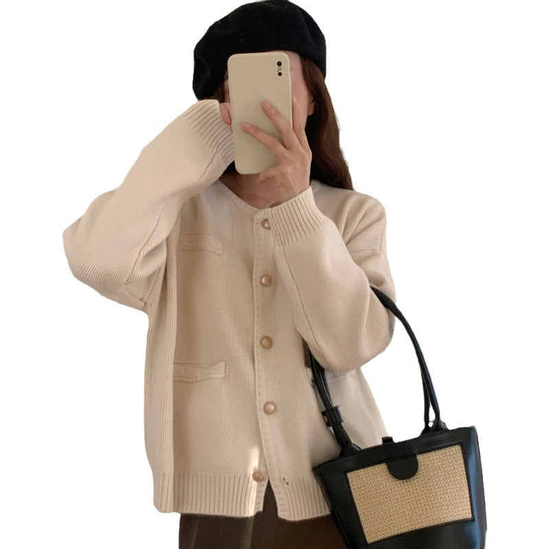Damen Strickjacke mit Knöpfen und großen Taschen