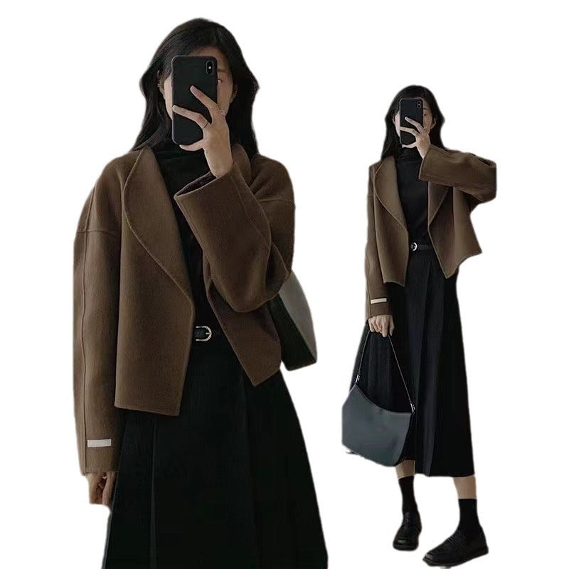 Damen Kurzjacke Modisch Schnitt Detailnähte Eveloria