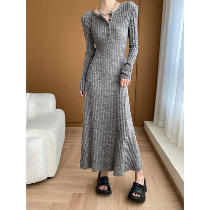 Damen Strickkleid Lang Knöpfe Figurbetont Anthrazit Eveloria - Eveloria