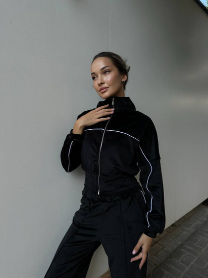 Damen Sportanzug Cropped Hoher Kragen Reißverschluss Eveloria