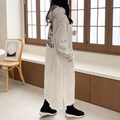 Damen Hoodie-Kleid Cozy mit großflächigem Print und Bequemschnitt