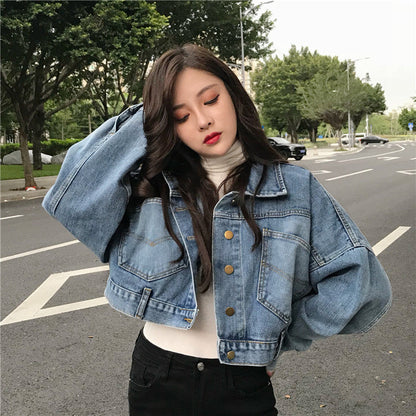 Damen Cropped Denimjacke Oversized Schnitt Blau Eveloria - Eveloria