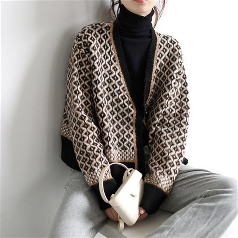 Damen Grobstrickjacke Geometrische Muster Knöpfe Beige - Eveloria