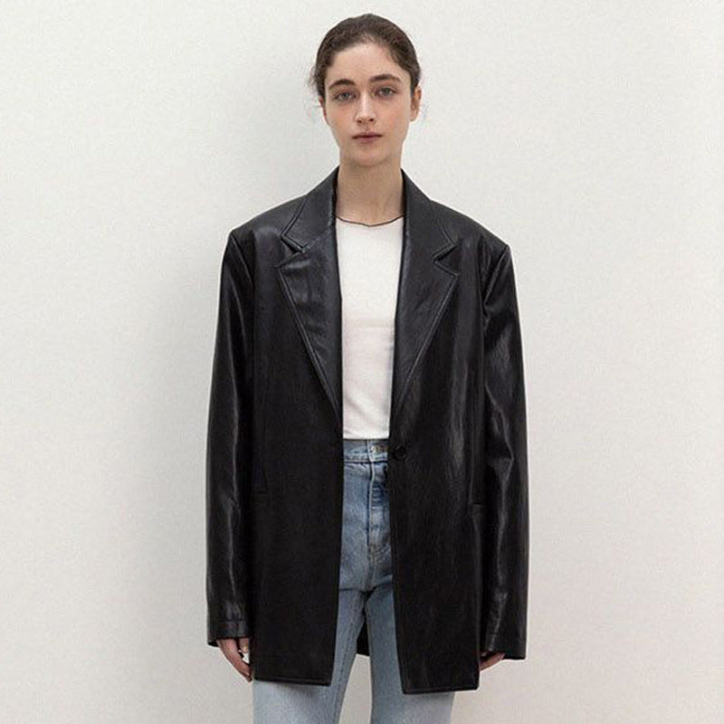Damen Oversized Kunstlederblazer Eveloria wird zu:
Eveloria Damen