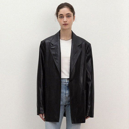 Damen Oversized Kunstlederblazer Eveloria wird zu:
Eveloria Damen