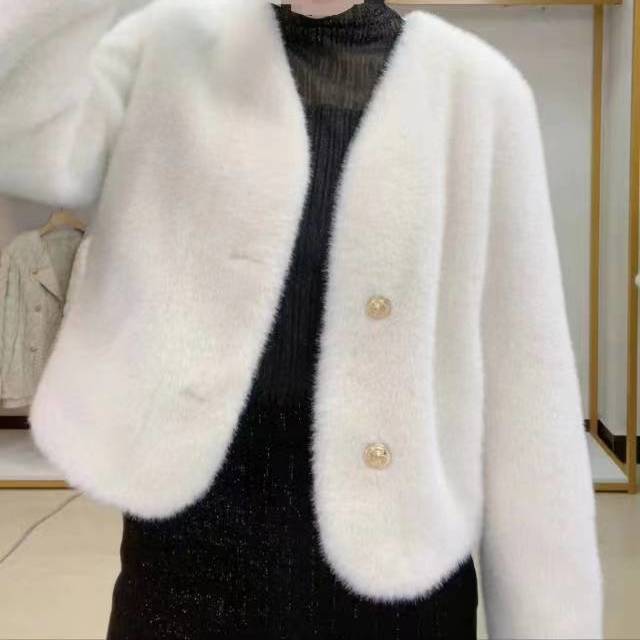 Damen Kurzjacke Flauschig mit Knöpfen Eveloria