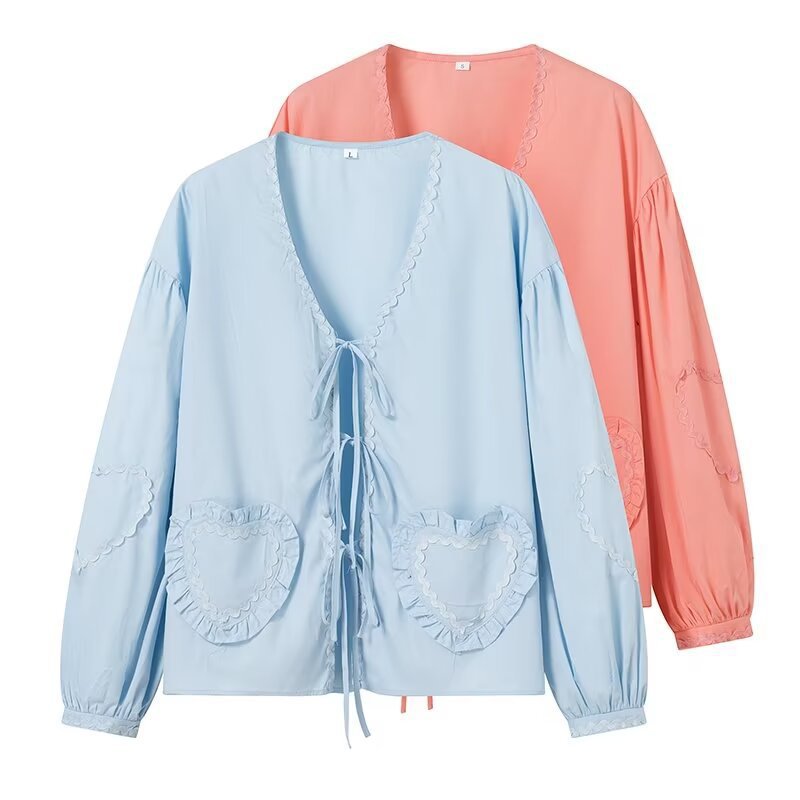 Damen Bluse mit Herz-Applikationen Rüschendetails