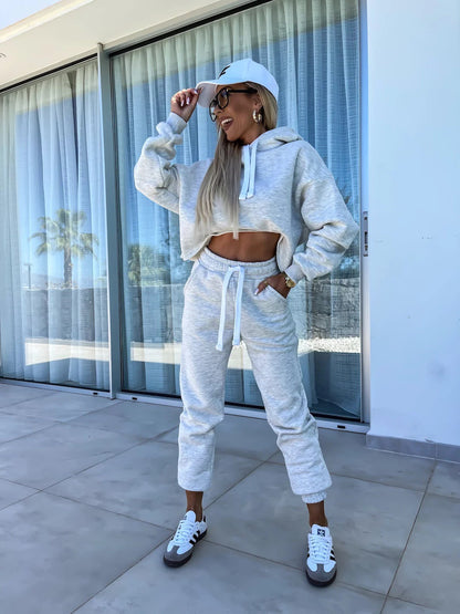Damen Jogging-Set Cropped Hoodie und Hose Bequem Grau Eveloria
