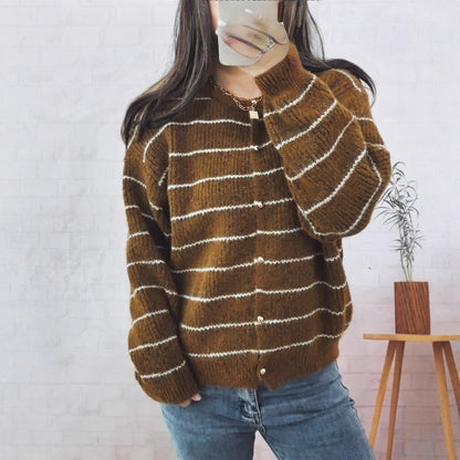 Damen Strickcardigan mit Knöpfen Streifenmuster Beige - Eveloria