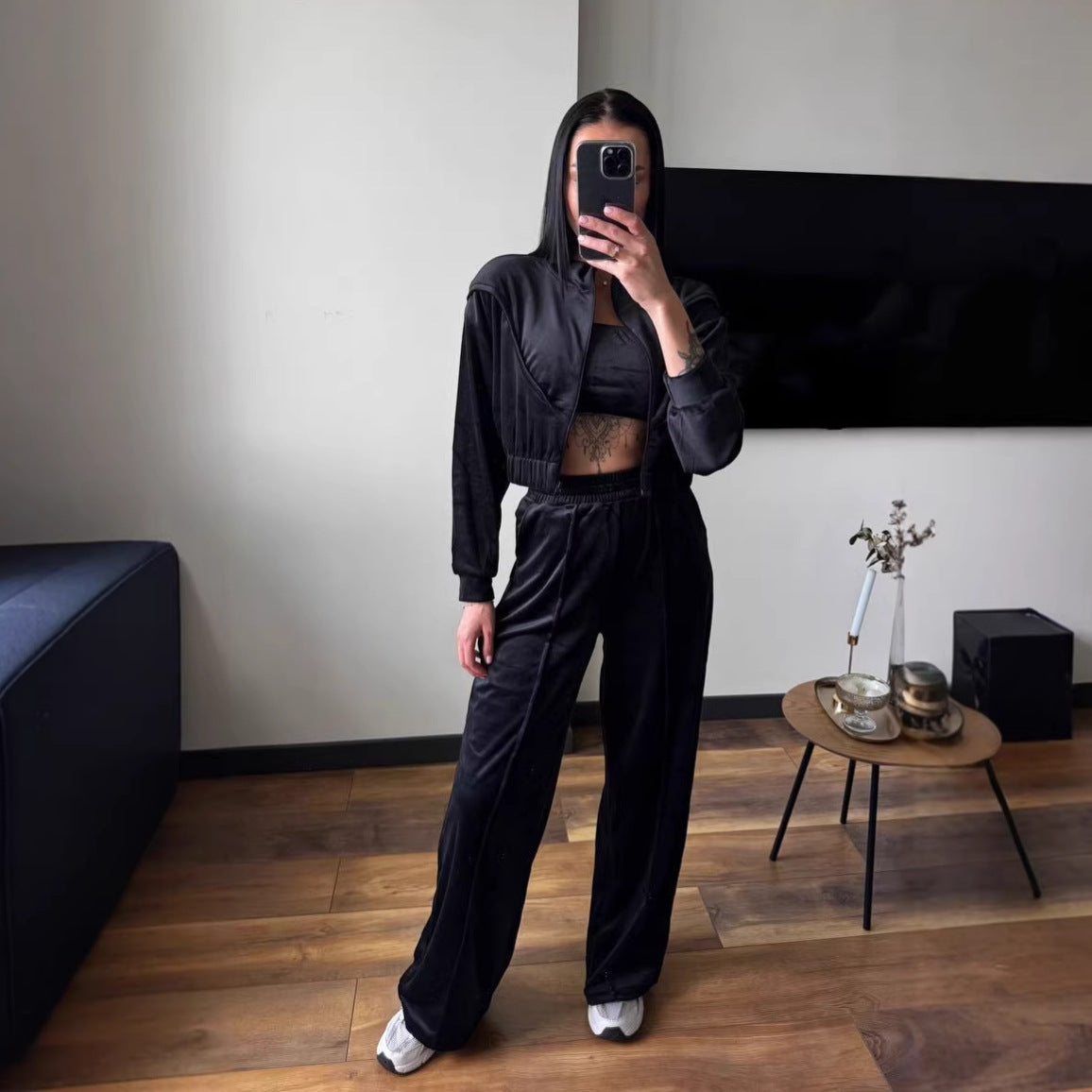 Damen Velours-Loungewear-Set Cropped Jacke Weite Hose Eveloria