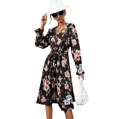 Damen Maxikleid Florales Design Elegante Taillierung