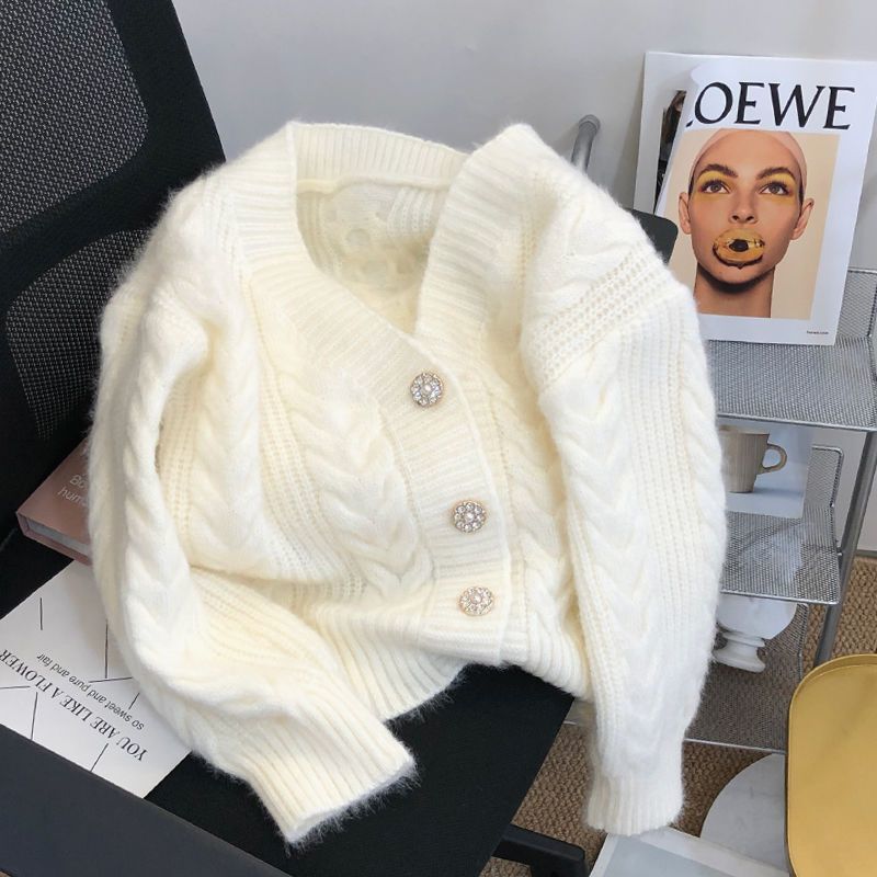 Damen Strickjacke Kuschelig Zopfmuster Edle Knöpfe Beige - Eveloria