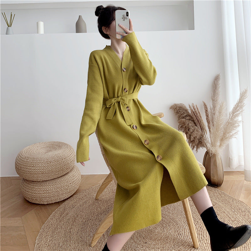 Damen Strickkleid mit Gürtel und Knöpfen Eveloria