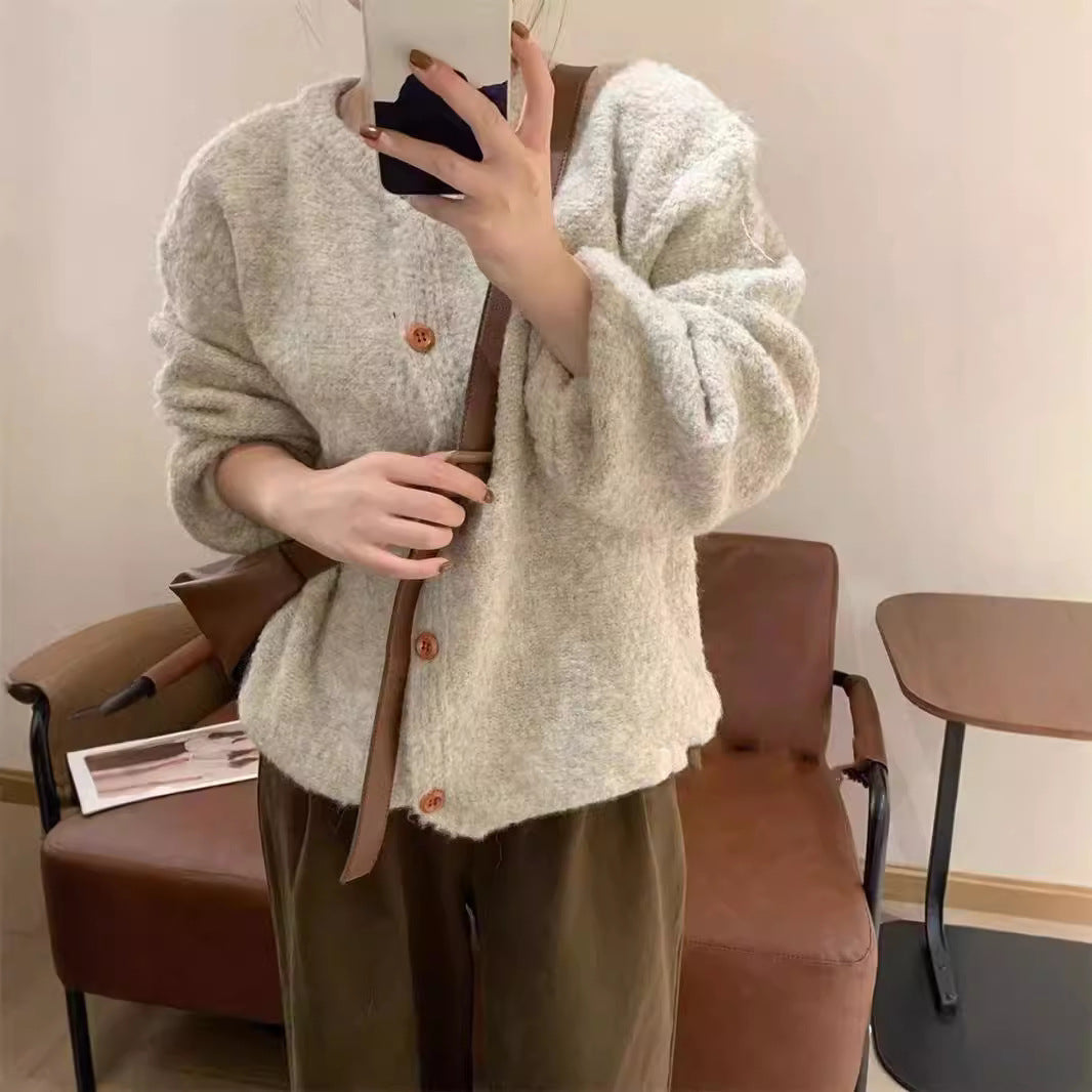 Damen Strickjacke Kuschelig Weit Knöpfe Beige - Eveloria