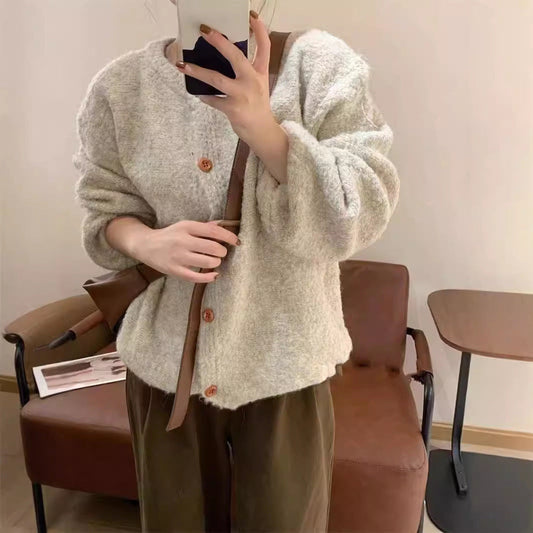 Damen Strickjacke Kuschelig Weit Knöpfe Beige - Eveloria