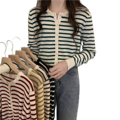 Damen Strickpullover Langärmlig Knopfverschluss Eveloria