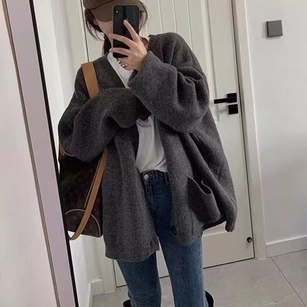 Damen Oversized Strickjacke V-Ausschnitt mit Taschen - Eveloria