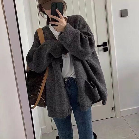 Damen Oversized Strickjacke V-Ausschnitt mit Taschen - Eveloria