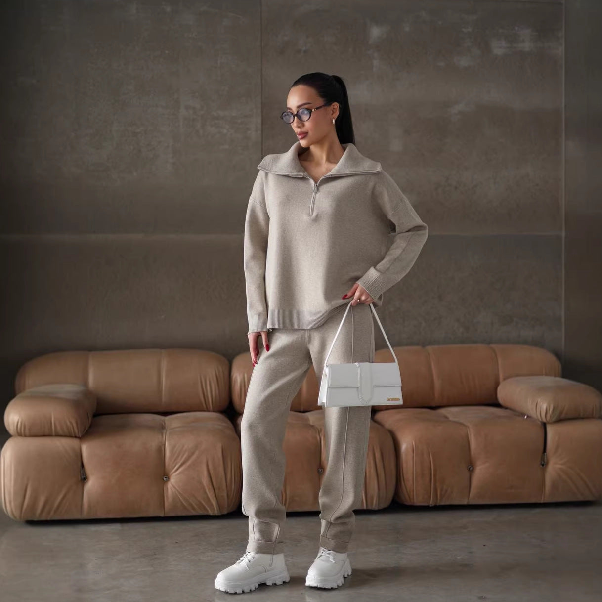 Damen Sweatshirt Jogginghose Set Hochkragen Reißverschluss Eveloria