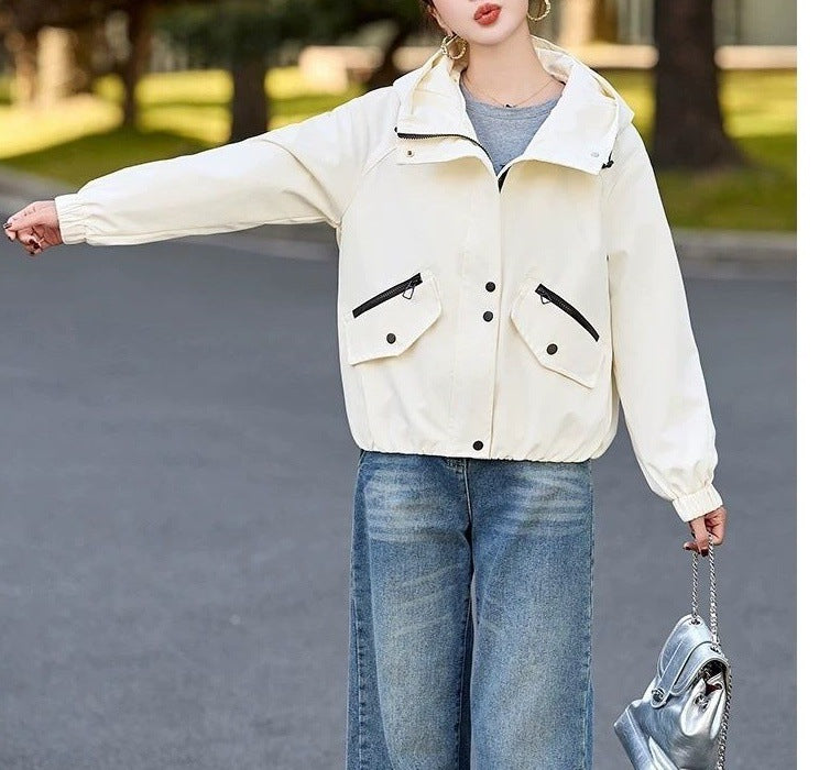 Damen Übergangsjacke mit Kapuze und Taschen Eveloria