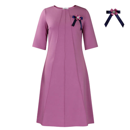 Damenkleid mit Verzierungen Eveloria