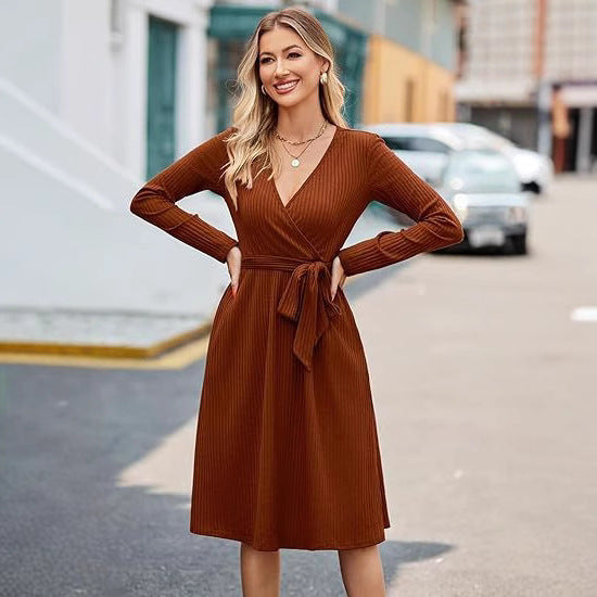 Damen Wickelkleid Längsstreifen Taillengürtel Eveloria