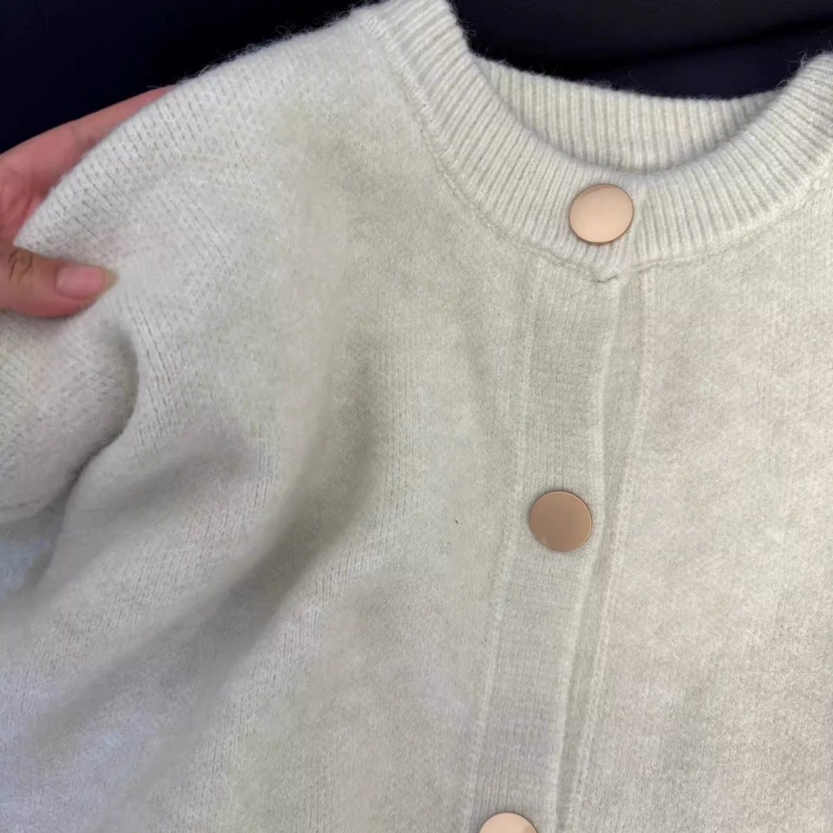 Damen Strickjacke Flauschig Große Knöpfe Grau Eveloria