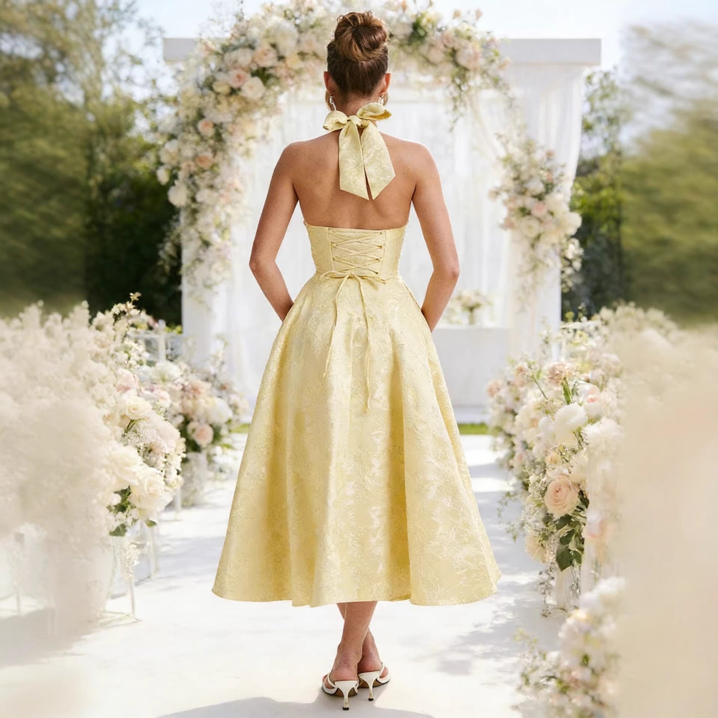 Damen Hochzeitskleid Halterneck Schwingrock Weiße Eleganz
