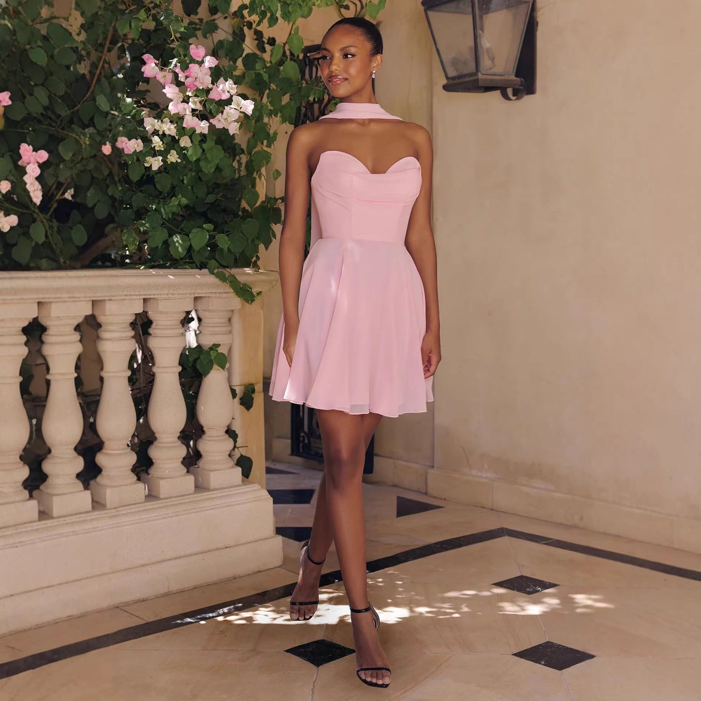 Damen Cocktailkleid Herzförmiger Ausschnitt Fließender Rock Eveloria