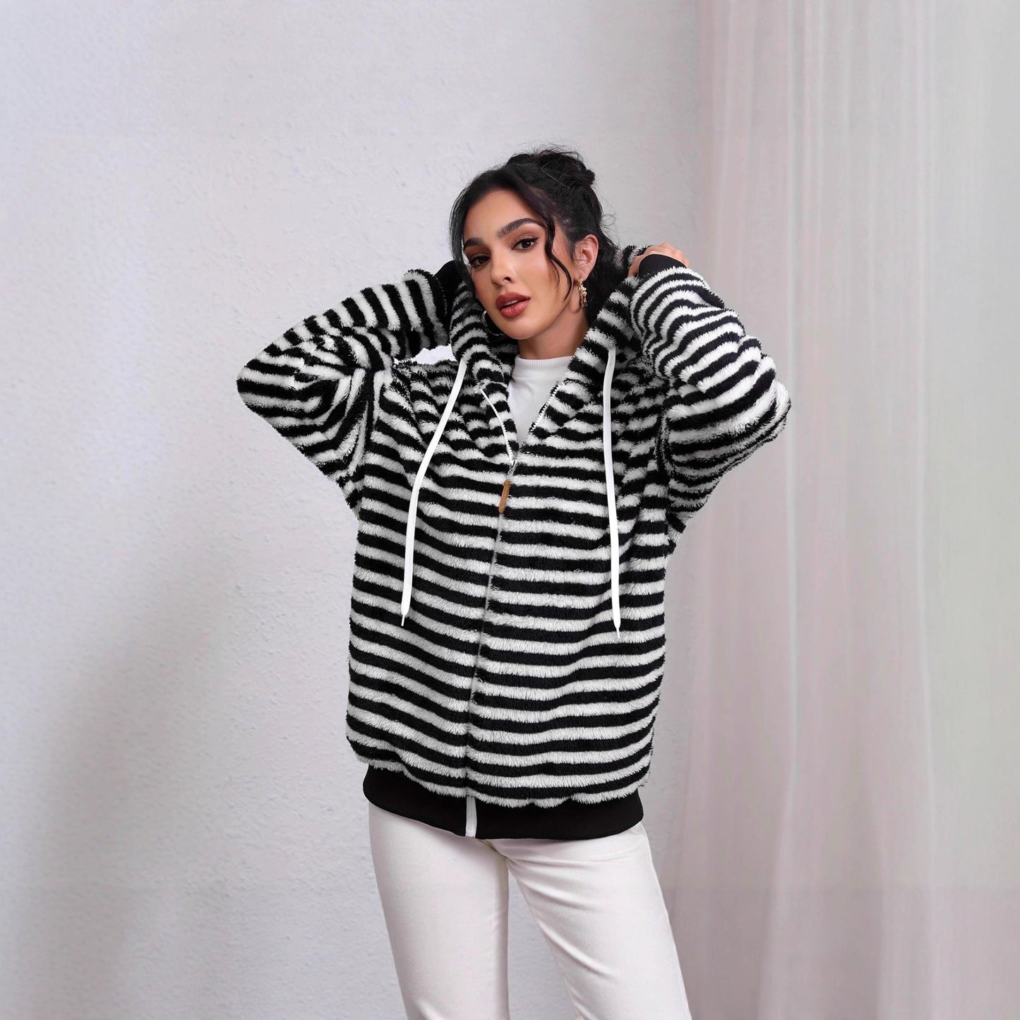 Damen Strickjacke Flauschig Kontraststreifen Eveloria