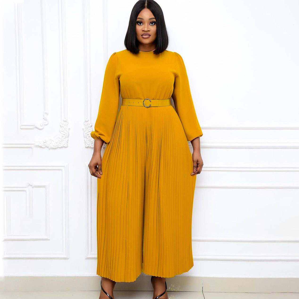 Damen Jumpsuit Plissee mit Gürtel und weiten Ärmeln Eveloria