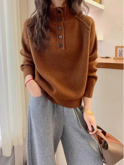 Damen Grobstrickpullover Hochkragen Dekorative Knöpfe Eveloria