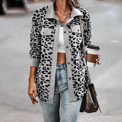 Damen Kordjacke Leo-Print Brusttaschen Eveloria