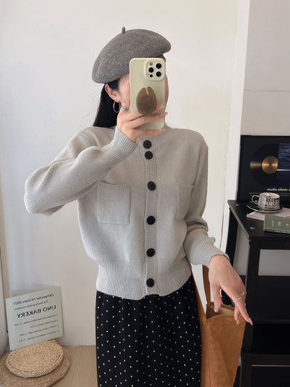 Damen Strickjacke mit Taschen und Knopfverschluss Eveloria