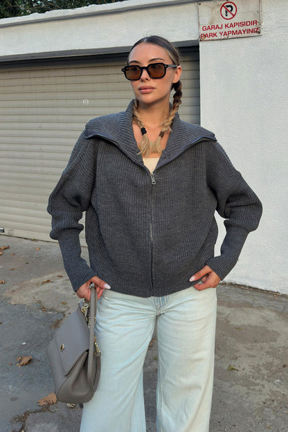 Damen Strickjacke Oversized Reißverschluss Hochkragen